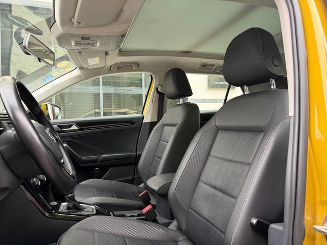 Volkswagen T-ROC Explorer Song 2018 280TSI DSG Two-wheel drive comfort type country V exterior photo 9 Volkswagen T-ROC Explorer Song 2018 280TSI DSG Two-wheel drive comfort type country V exterior photo 9