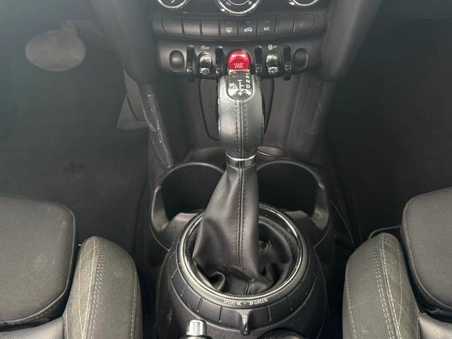 MINI 2015 1.5T COOPER Fun Version cinq portes intérieur photo 9