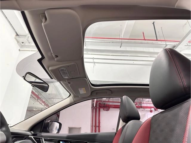 Nissan Qashqai 2016 2.0L CVT Luxury Edition interior photo 11 Nissan Qashqai 2016 2.0L CVT Luxury Edition interior photo 11