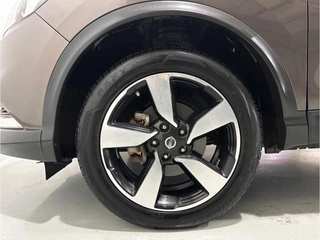 Nissan Qashqai 2016 2.0L CVT Luxury Edition interior photo 14 Nissan Qashqai 2016 2.0L CVT Luxury Edition interior photo 14