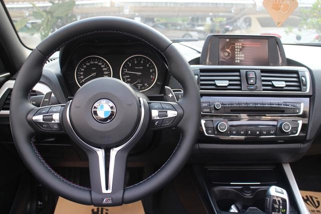 BMW 2 Series (Imported) 2015 220i Coupé cabriolet Type de leader intérieur photo 10