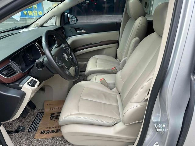 Buick GL8 2018 28T Premium Trim country VI exterior photo 4