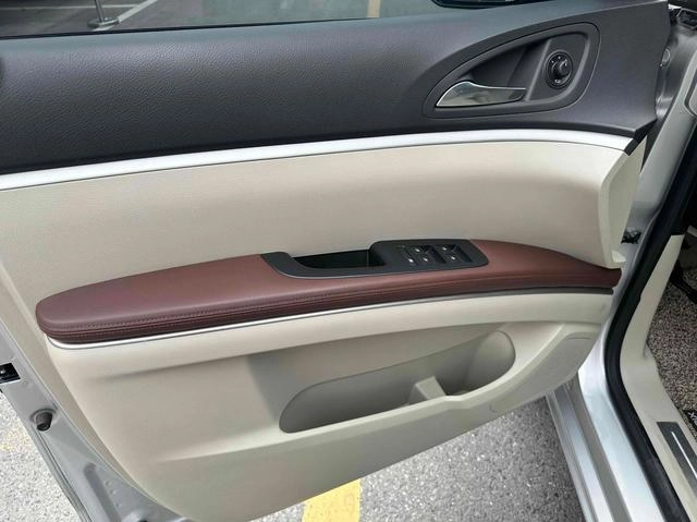 Buick GL8 2018 28T Premium Trim country VI exterior photo 5