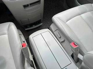 Buick GL8 2018 28T Premium Trim country VI interior photo 11