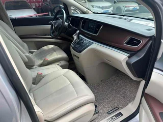 Buick GL8 2018 28T Premium Trim country VI interior photo 13