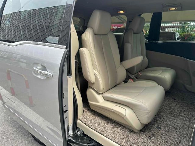Buick GL8 2018 28T Premium Trim country VI interior photo 14