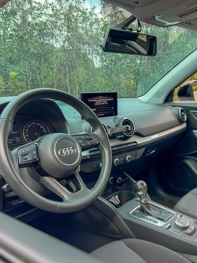 Audi Q2L 2021 35TFSI Aggressive and dynamic interior photo 8 Audi Q2L 2021 35TFSI Aggressive and dynamic interior photo 8