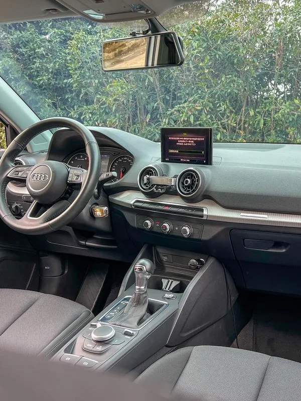 Audi Q2L 2021 35TFSI Aggressive and dynamic interior photo 12 Audi Q2L 2021 35TFSI Aggressive and dynamic interior photo 12