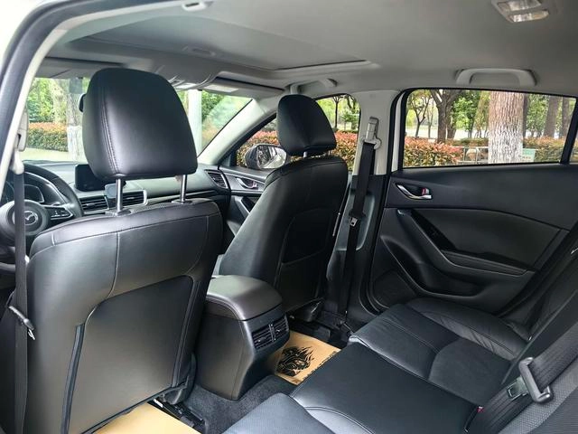 Mazda3 2019 Cloud Control Edition hatchback 2.0L Automatic Sport country VI interior photo 20 Mazda3 2019 Cloud Control Edition hatchback 2.0L Automatic Sport country VI interior photo 20