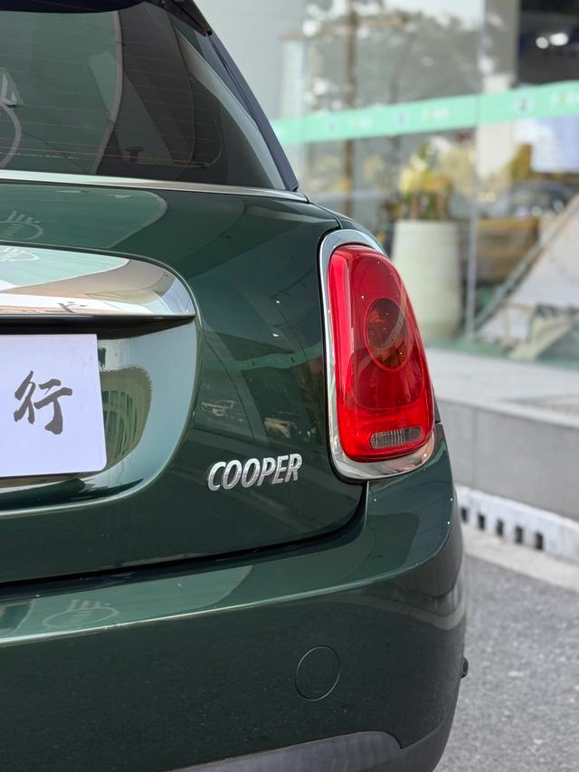 MINI 2016 1.5T COOPER Производительность экстерьер фото 6 MINI 2016 1.5T COOPER Производительность экстерьер фото 6