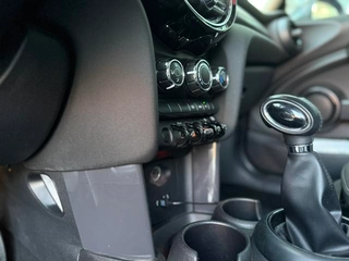 MINI 2016 1.5T COOPER Производительность интерьер фото 17 MINI 2016 1.5T COOPER Производительность интерьер фото 17