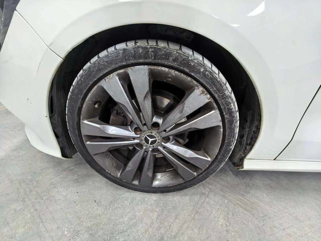 Mercedes-Benz CLA 2017 CLA 200 Dinámico interior foto 13 Mercedes-Benz CLA 2017 CLA 200 Dinámico interior foto 13