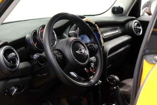 MINI 2015 2.0T COOPER S Five-door version interior photo 18 MINI 2015 2.0T COOPER S Five-door version interior photo 18