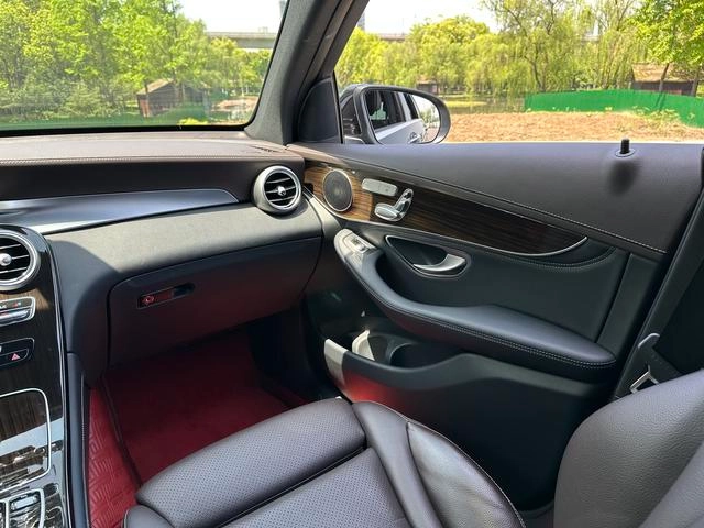 Mercedes-Benz GLC 2017 GLC 260 4MATIC Dinámico interior foto 15