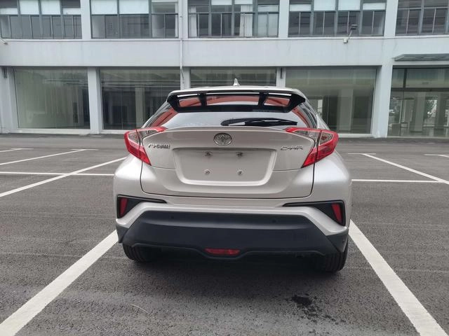 Toyota C-HR 2021 2.0L Comfort Edition exterior photo 6 Toyota C-HR 2021 2.0L Comfort Edition exterior photo 6