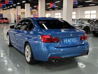 BMW 3 Series 2017 320i M Sporty interior photo 15 BMW 3 Series 2017 320i M Sporty interior photo 15