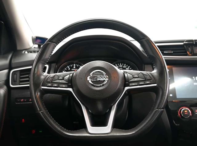 Nissan Qashqai 2019 2.0L CVT Luxury Edition interior photo 15 Nissan Qashqai 2019 2.0L CVT Luxury Edition interior photo 15