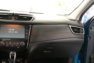 Nissan Qashqai 2019 2.0L CVT Luxury Edition interior photo 17 Nissan Qashqai 2019 2.0L CVT Luxury Edition interior photo 17