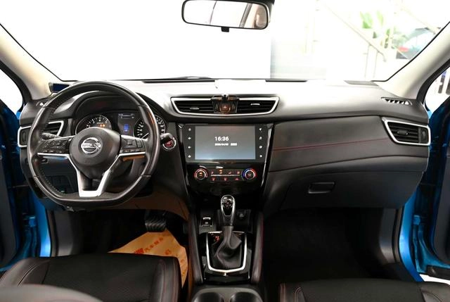 Nissan Qashqai 2019 2.0L CVT Luxury Edition interior photo 18 Nissan Qashqai 2019 2.0L CVT Luxury Edition interior photo 18