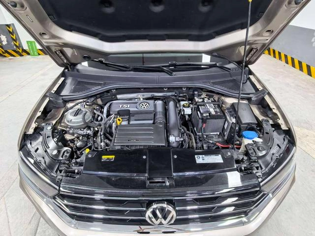 Volkswagen T-ROC Explorer Song 2020 280TSI DSG Lujo con tracción en dos ruedas exterior foto 5 Volkswagen T-ROC Explorer Song 2020 280TSI DSG Lujo con tracción en dos ruedas exterior foto 5