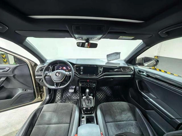 Volkswagen T-ROC Explorer Song 2020 280TSI DSG Lujo con tracción en dos ruedas exterior foto 7 Volkswagen T-ROC Explorer Song 2020 280TSI DSG Lujo con tracción en dos ruedas exterior foto 7