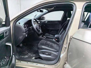 Volkswagen T-ROC Explorer Song 2020 280TSI DSG Lujo con tracción en dos ruedas interior foto 11 Volkswagen T-ROC Explorer Song 2020 280TSI DSG Lujo con tracción en dos ruedas interior foto 11