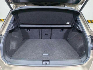 Volkswagen T-ROC Explorer Song 2020 280TSI DSG Lujo con tracción en dos ruedas interior foto 12 Volkswagen T-ROC Explorer Song 2020 280TSI DSG Lujo con tracción en dos ruedas interior foto 12