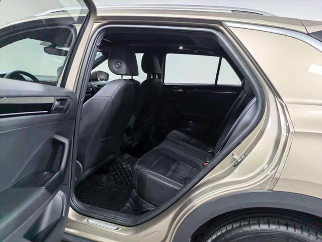 Volkswagen T-ROC Explorer Song 2020 280TSI DSG Lujo con tracción en dos ruedas interior foto 13 Volkswagen T-ROC Explorer Song 2020 280TSI DSG Lujo con tracción en dos ruedas interior foto 13