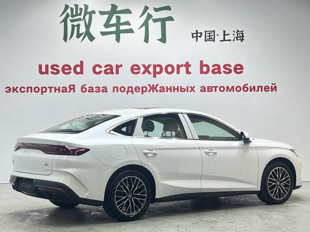 BYD Qin L DM 2024 DM-i 120KM Excelente exterior foto 4 BYD Qin L DM 2024 DM-i 120KM Excelente exterior foto 4