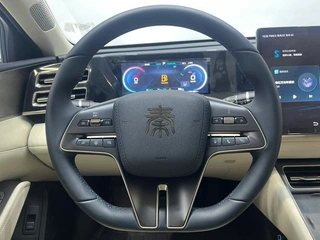 BYD Qin L DM 2024 DM-i 120KM Excelente interior foto 13 BYD Qin L DM 2024 DM-i 120KM Excelente interior foto 13