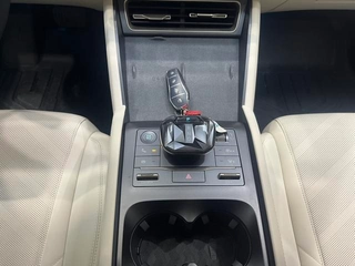 BYD Qin L DM 2024 DM-i 120KM Excelente interior foto 17 BYD Qin L DM 2024 DM-i 120KM Excelente interior foto 17