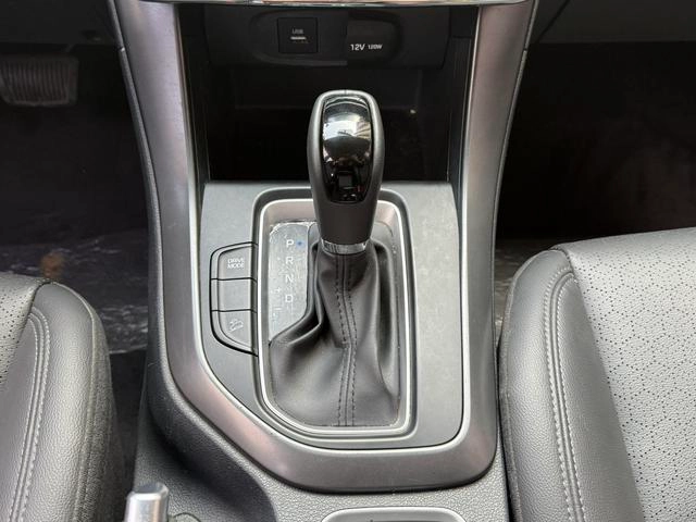 Hyundai ix35 2018 2.0L Automatic two-wheel drive Zhiyong · Enjoy Edition interior photo 16 Hyundai ix35 2018 2.0L Automatic two-wheel drive Zhiyong · Enjoy Edition interior photo 16