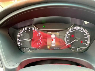 Geely Borui 2021 1.8T Versión piloto interior foto 12