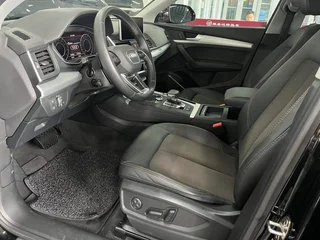 Audi Q5L 2018 40 TFSI Пользуется модным стилем Страна VI интерьер фото 9 Audi Q5L 2018 40 TFSI Пользуется модным стилем Страна VI интерьер фото 9