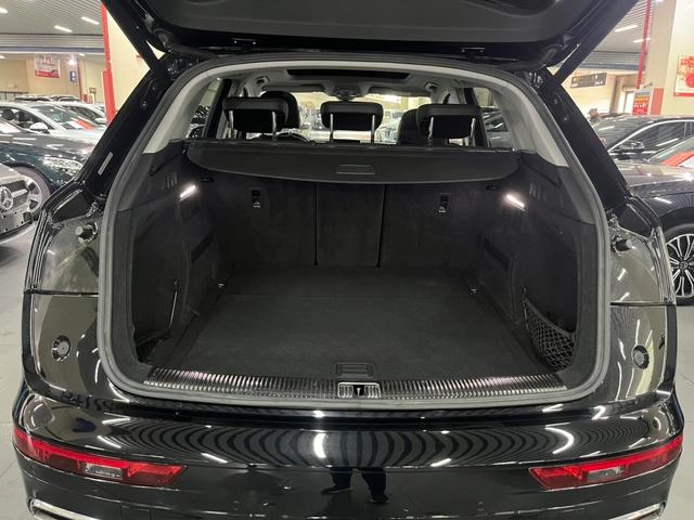 Audi Q5L 2018 40 TFSI Пользуется модным стилем Страна VI интерьер фото 15 Audi Q5L 2018 40 TFSI Пользуется модным стилем Страна VI интерьер фото 15