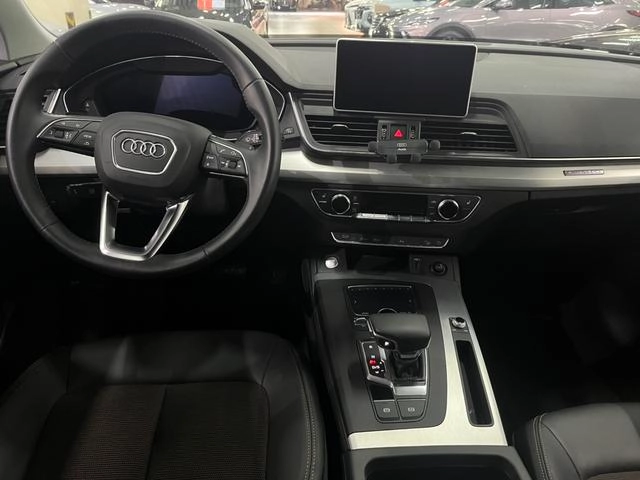 Audi Q5L 2018 40 TFSI Пользуется модным стилем Страна VI интерьер фото 16 Audi Q5L 2018 40 TFSI Пользуется модным стилем Страна VI интерьер фото 16