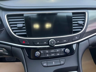 Buick LaCrosse 2022 652T De lujo interior foto 13