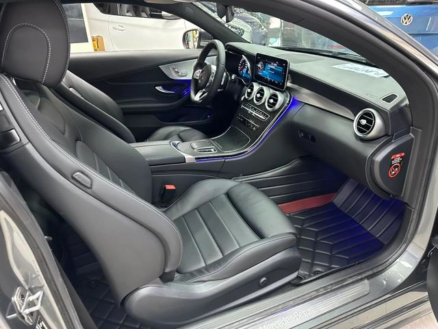 Mercedes-Benz C-Class 2020 C 260 Coupé intérieur photo 8 Mercedes-Benz C-Class 2020 C 260 Coupé intérieur photo 8