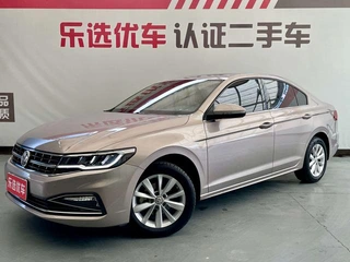 Bora 2018 1.5L Tipo de confort automático