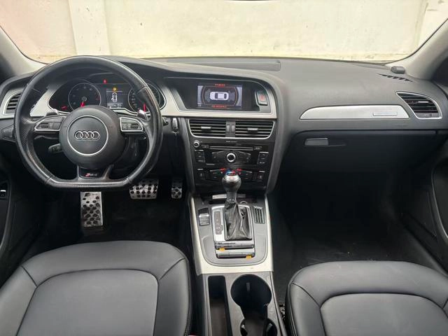 Audi A4L 2013 40 TFSI quattro sporty personality exterior photo 4 Audi A4L 2013 40 TFSI quattro sporty personality exterior photo 4