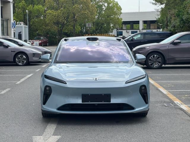 NIO ET5 2022 75kWh extérieur photo 2 NIO ET5 2022 75kWh extérieur photo 2