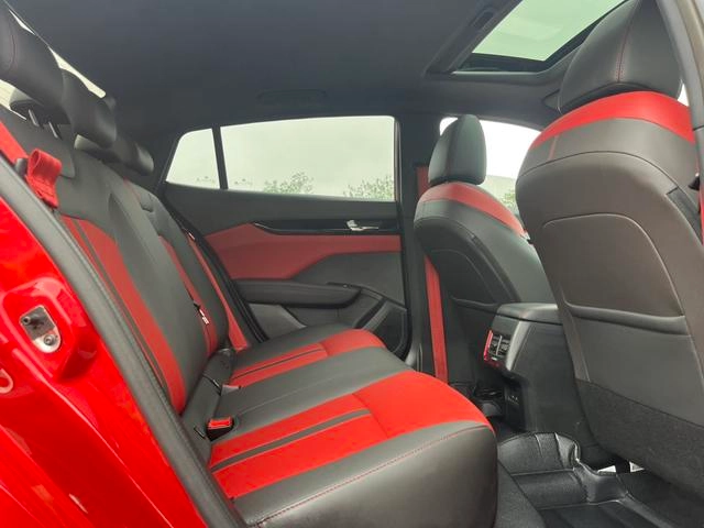 Dongfeng Aeolus Yixuan 2021 230T Version cavalière de poursuite automatique intérieur photo 12 Dongfeng Aeolus Yixuan 2021 230T Version cavalière de poursuite automatique intérieur photo 12