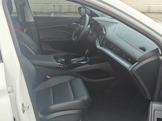 MG MG5 2022 180DVVT CVT Edición de moda juvenil interior foto 7