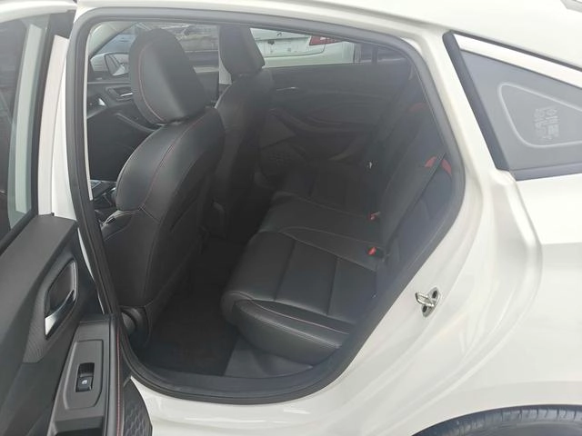 MG MG5 2022 180DVVT CVT Edición de moda juvenil interior foto 9