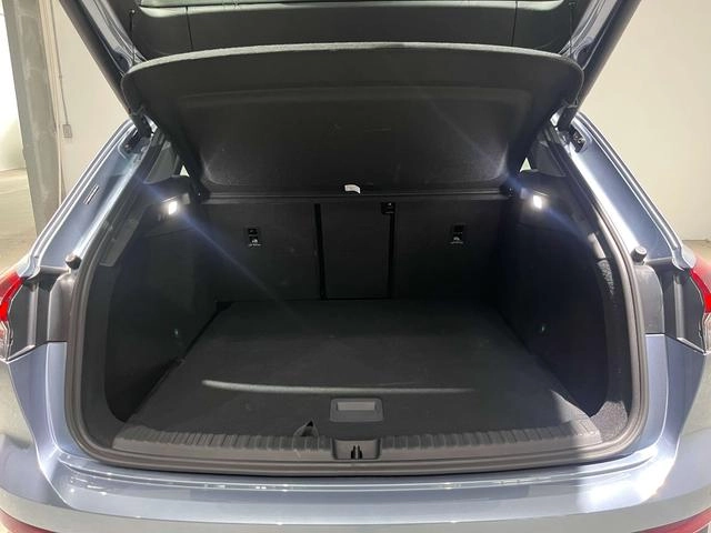 Audi Q4 e-tron 2024 40 e-tron Creation Edition interior photo 15