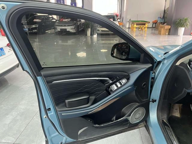 Voyah Free 2021 Four-wheel drive standard extended range exclusive luxury package interior photo 15 Voyah Free 2021 Four-wheel drive standard extended range exclusive luxury package interior photo 15