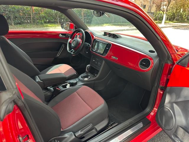 Volkswagen Beetle 2014 1.4TSI Confortable intérieur photo 10