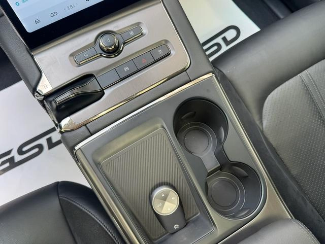 NIO ES6 2020 420KM Sports version interior photo 13 NIO ES6 2020 420KM Sports version interior photo 13