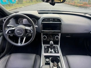 Jaguar XEL 2020 2.0T 200PS R-DYNAMIC S Enterprising Sports Edition interior photo 10