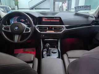 BMW 3 Series 2020 320Li M Спортивный костюм интерьер фото 11 BMW 3 Series 2020 320Li M Спортивный костюм интерьер фото 11